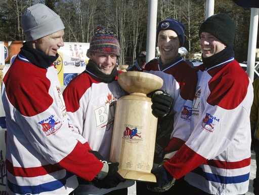 world pond hockey